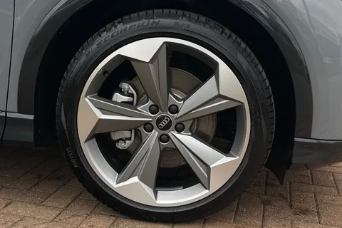  Audi Q4 e-tron 45 Black Edition Sportback Auto 5dr 82kWh Thumbnail #11