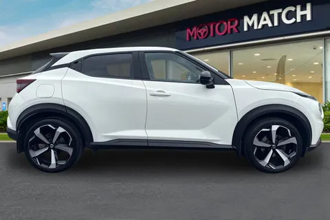 EA69UMU Nissan Juke 1.0 DIG-T Tekna Euro 6 (s/s) 5dr Thumbnail #4
