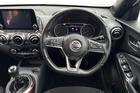 EA69UMU Nissan Juke 1.0 DIG-T Tekna Euro 6 (s/s) 5dr Thumbnail #14