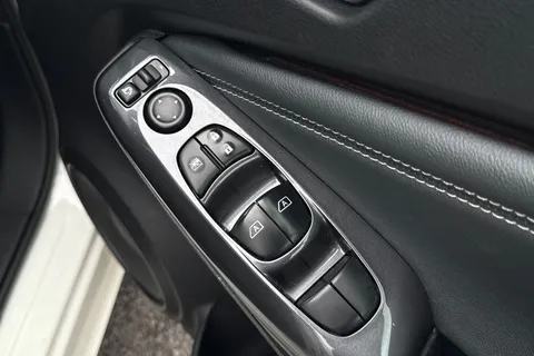 EA69UMU Nissan Juke 1.0 DIG-T Tekna Euro 6 (s/s) 5dr Thumbnail #19