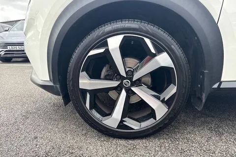 EA69UMU Nissan Juke 1.0 DIG-T Tekna Euro 6 (s/s) 5dr Thumbnail #25