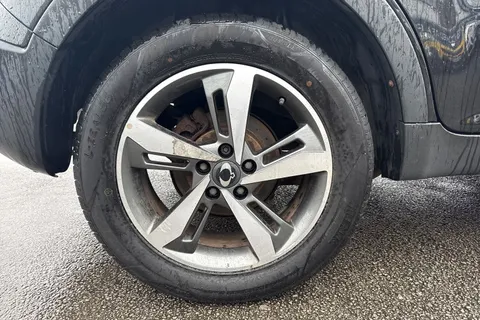 12 of 54 for Ssangyong Korando 2.2D ELX 4WD Euro 6 5dr