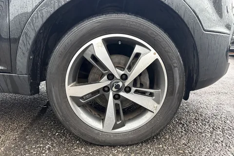 13 of 54 for Ssangyong Korando 2.2D ELX 4WD Euro 6 5dr