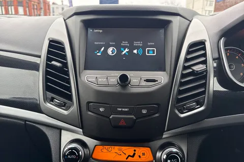 17 of 54 for Ssangyong Korando 2.2D ELX 4WD Euro 6 5dr