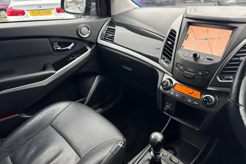 20 of 54 for Ssangyong Korando 2.2D ELX 4WD Euro 6 5dr