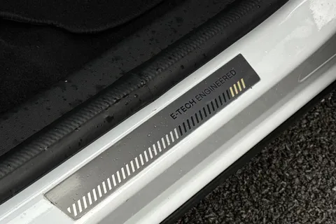 BK72ZXM Renault Arkana 1.6 E-TECH E-Tech engineered Auto 2WD Euro 6 (s/s) 5dr Thumbnail #32