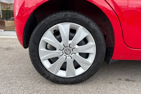 10 of 64 for PEUGEOT 108 1.0 Active Euro 6 5dr