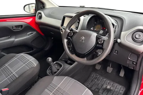 14 of 64 for PEUGEOT 108 1.0 Active Euro 6 5dr