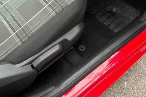 42 of 64 for PEUGEOT 108 1.0 Active Euro 6 5dr