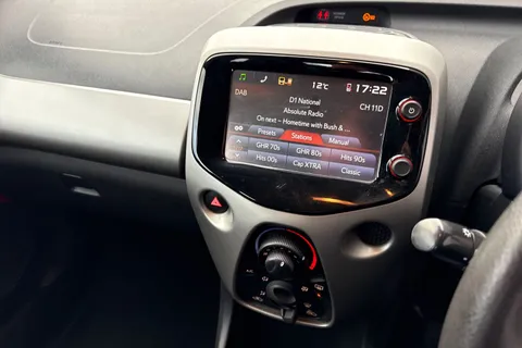 48 of 64 for PEUGEOT 108 1.0 Active Euro 6 5dr