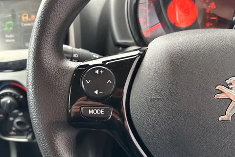 55 of 64 for PEUGEOT 108 1.0 Active Euro 6 5dr