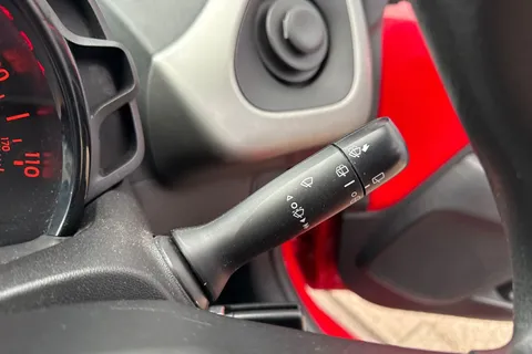 58 of 64 for PEUGEOT 108 1.0 Active Euro 6 5dr