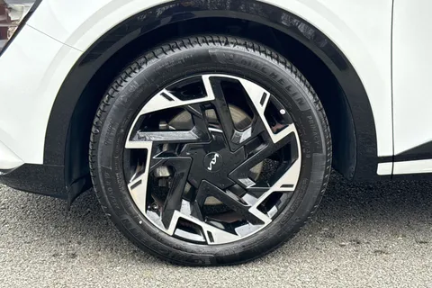 RJ73AOK Kia Sportage 1.6 T-GDi MHEV GT-Line DCT Euro 6 (s/s) 5dr Thumbnail #16