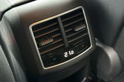 RJ73AOK Kia Sportage 1.6 T-GDi MHEV GT-Line DCT Euro 6 (s/s) 5dr Thumbnail #35