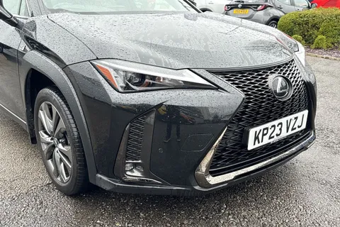 KP23VZJ Lexus Ux 2.0 250h F Sport Design E-CVT Euro 6 (s/s) 5dr Thumbnail #10