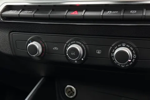 CY21BCZ Audi Q2 1.5 TFSI CoD 35 S line S Tronic Euro 6 (s/s) 5dr Thumbnail #19