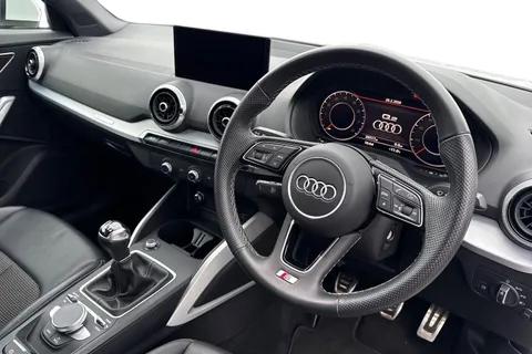 18 of 51 for Audi Q2 S line 30 TFSI 110 PS 6-speed