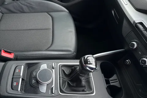 23 of 51 for Audi Q2 S line 30 TFSI 110 PS 6-speed