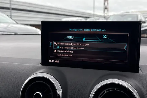 40 of 51 for Audi Q2 S line 30 TFSI 110 PS 6-speed