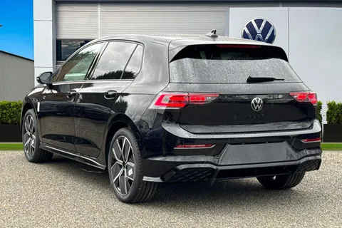  Volkswagen Golf 1.5 eTSI MHEV Black Edition DSG Euro 6 (s/s) 5dr Thumbnail #3