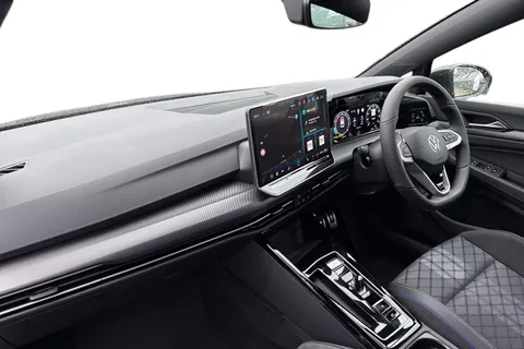  Volkswagen Golf 1.5 eTSI MHEV Black Edition DSG Euro 6 (s/s) 5dr Thumbnail #15