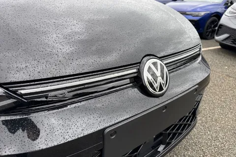  Volkswagen Golf 1.5 eTSI MHEV Black Edition DSG Euro 6 (s/s) 5dr Thumbnail #25