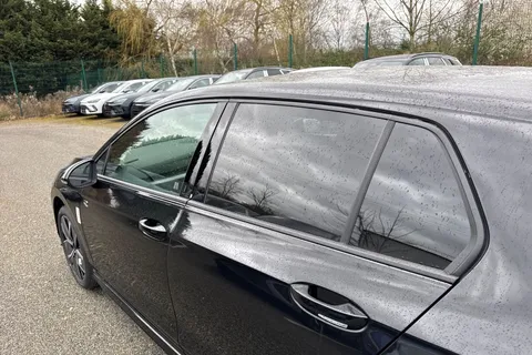  Volkswagen Golf 1.5 eTSI MHEV Black Edition DSG Euro 6 (s/s) 5dr Thumbnail #27