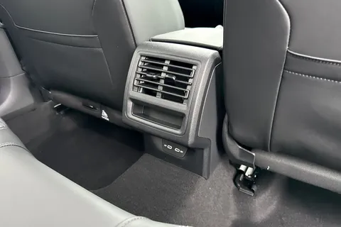  Volkswagen Golf 1.5 eTSI MHEV Black Edition DSG Euro 6 (s/s) 5dr Thumbnail #28