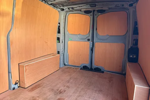 MF25JWA Volkswagen Transporter 2.0 TDI 150 Commerce Van Auto Thumbnail #10