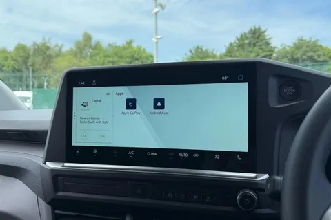 DF25FVY Volkswagen Transporter 2.0 TDI 110 Commerce Pro Van Thumbnail #54