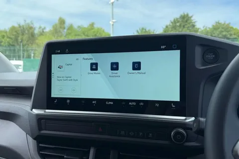 DF25FVY Volkswagen Transporter 2.0 TDI 110 Commerce Pro Van Thumbnail #55