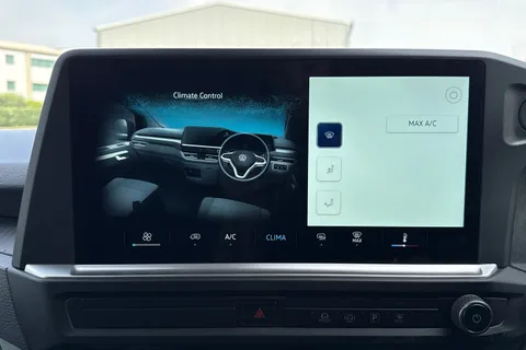 PK25KKW Volkswagen Transporter 2.0 TDI 150 Commerce Plus Van Thumbnail #21