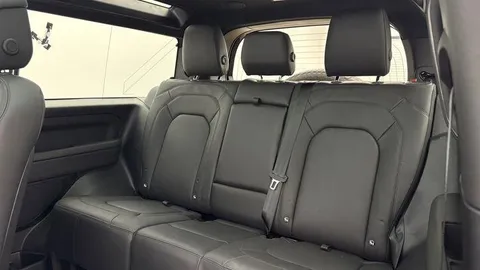 KK24LFB Land Rover Defender 90 3.0 D250 X-Dynamic HSE 3dr Thumbnail #4