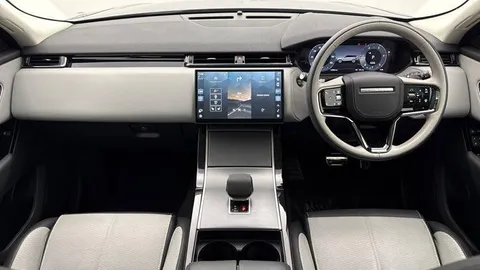 KW74XJL Land Rover Range Rover Velar 2.0 D200 Dynamic HSE 5dr Thumbnail #10