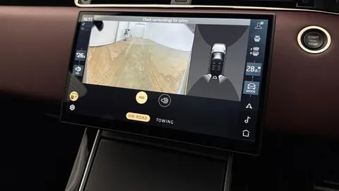 13 of 20 for Land Rover Range Rover Evoque 1.5 P270e Dynamic HSE 5dr