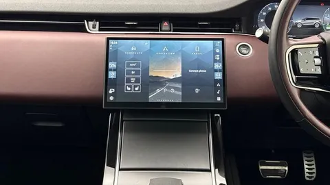 15 of 20 for Land Rover Range Rover Evoque 1.5 P270e Dynamic HSE 5dr