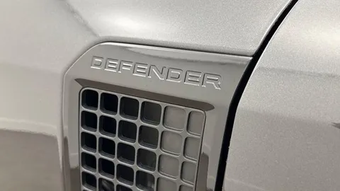 KK24LFB Land Rover Defender 90 3.0 D250 X-Dynamic HSE 3dr Thumbnail #20