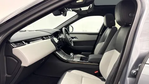 KT73HYW Land Rover Range Rover Velar 2.0 D200 Dynamic SE 5dr Thumbnail #3