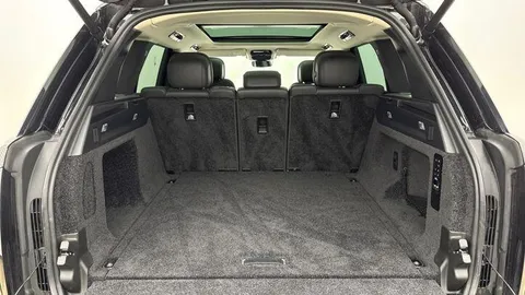 KJ24UPB Land Rover Range Rover 3.0 D300 HSE 5dr Thumbnail #11