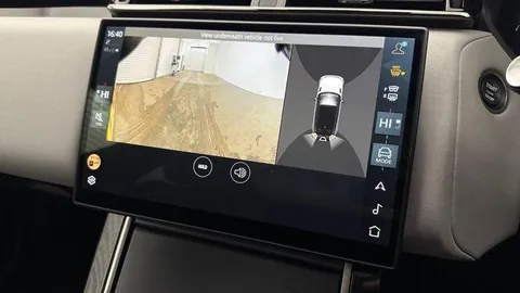 KT73HYW Land Rover Range Rover Velar 2.0 D200 Dynamic SE 5dr Thumbnail #13