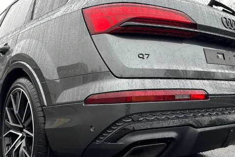  Audi Q7 3.0 TDI V6 Black Edition Tiptronic quattro Euro 6 (s/s) 5dr Thumbnail #8
