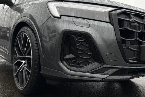  Audi Q7 3.0 TDI V6 Black Edition Tiptronic quattro Euro 6 (s/s) 5dr Thumbnail #9