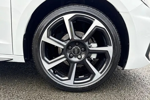  Audi A1 1.0 TFSI 30 Black Edition Sportback S Tronic Euro 6 (s/s) 5dr Thumbnail #10