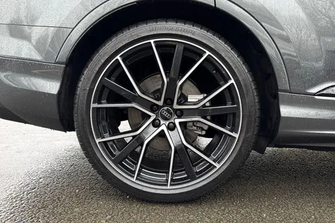  Audi Q7 3.0 TDI V6 Black Edition Tiptronic quattro Euro 6 (s/s) 5dr Thumbnail #11