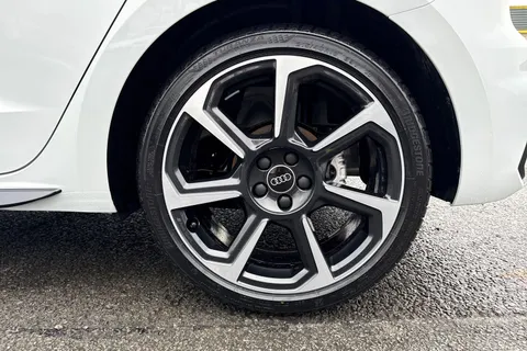  Audi A1 1.0 TFSI 30 Black Edition Sportback S Tronic Euro 6 (s/s) 5dr Thumbnail #12