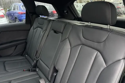  Audi Q7 3.0 TDI V6 Black Edition Tiptronic quattro Euro 6 (s/s) 5dr Thumbnail #19