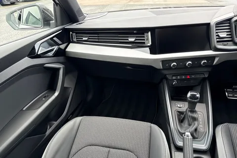  Audi A1 1.0 TFSI 30 Black Edition Sportback S Tronic Euro 6 (s/s) 5dr Thumbnail #20