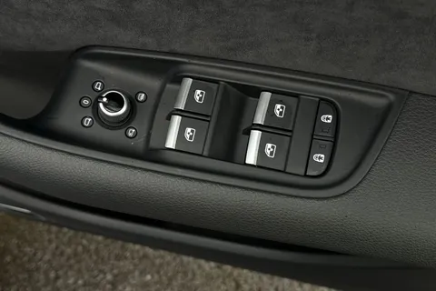  Audi Q7 3.0 TDI V6 Black Edition Tiptronic quattro Euro 6 (s/s) 5dr Thumbnail #21