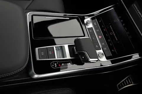  Audi Q7 3.0 TDI V6 Black Edition Tiptronic quattro Euro 6 (s/s) 5dr Thumbnail #23