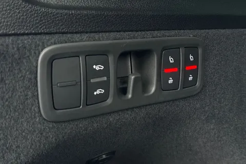  Audi Q7 3.0 TDI V6 Black Edition Tiptronic quattro Euro 6 (s/s) 5dr Thumbnail #28